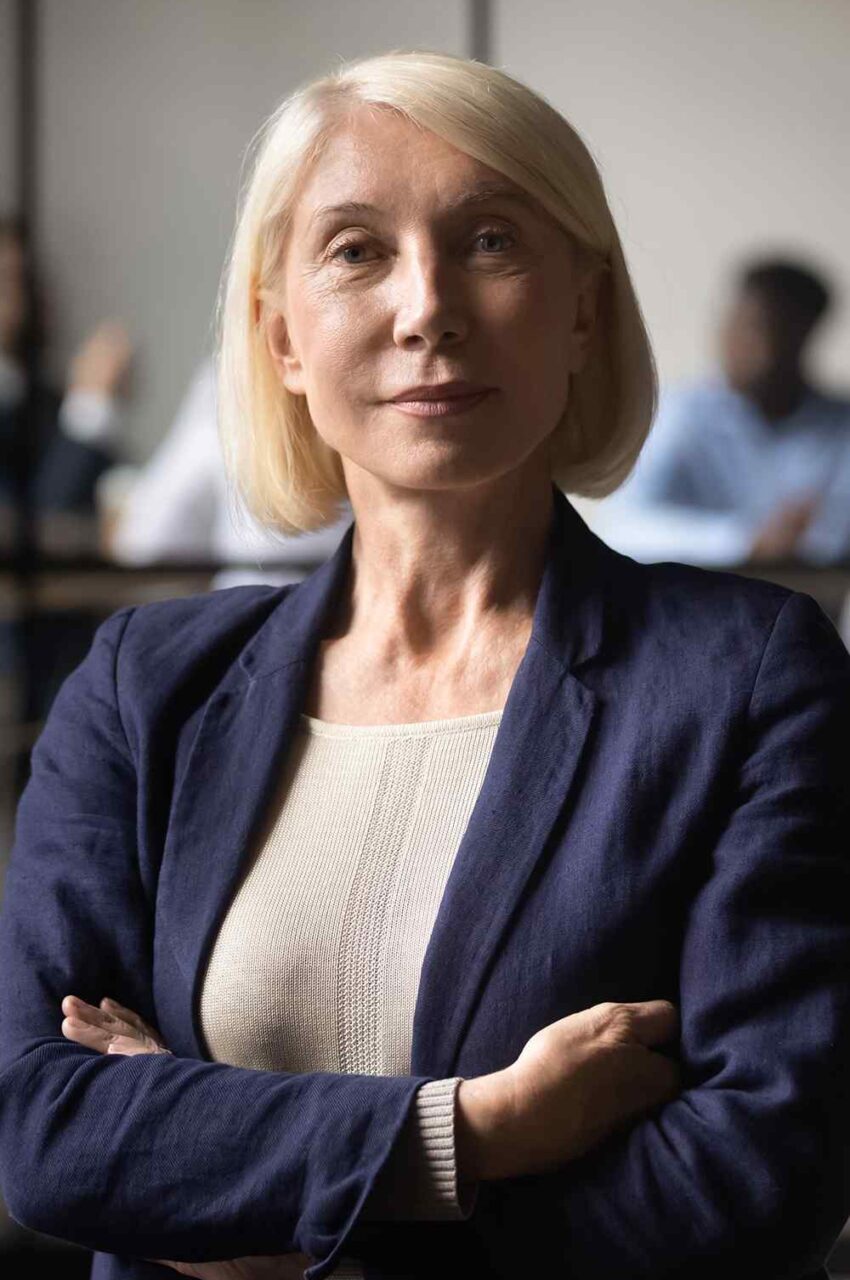 https://ekateknologimedia.com/wp-content/uploads/2019/02/team_04-850x1280.jpg